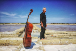 Sollima: «La musica può salvare». Il violoncellista domani a Catania e giovedì a Noto, il 3  l'oratorio "Istoria di Sant'Agata" di Filippo Arriva per il Bellini
