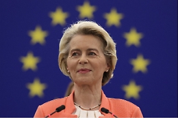 Ursula von der Leyen vola a Lampedusa, l'Europa batte un colpo sul tema migranti