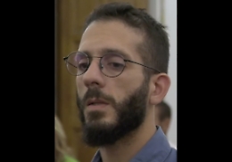 Di padre in figlio: anche Daniele diventer&agrave; prete come pap&agrave; Alfredo