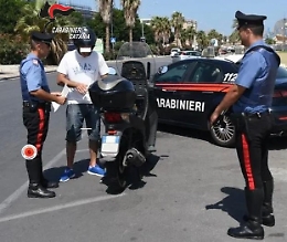 «La guida senza casco non può essere adottata come stile di vita, va combattuta»