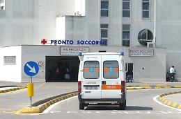 Caposala ricuce un cadavere e fa post, verifiche da azienda sanitaria