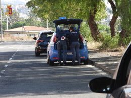 Catania, blitz in via Capo Passero della polizia: controlli ad ampio raggio VIDEO