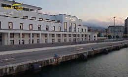 Tangenti per la stazione marittima: due imprenditori si rifiutarono, un terzo versò 90 mila euro