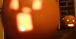 La rissa di Halloween in piazza: «Tante bulle incitano alla violenza»