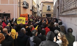 Elisa Claps, corteo l'arcivescovo di Potenza che celebra messa alla Trinit&agrave;