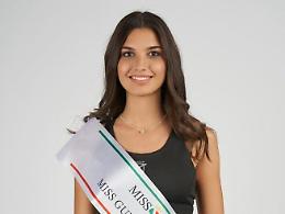 Miss Italia 2023, si chiama Francesca e sogna di diventare medico
