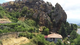 Fondi per consolidare la Rocca Giannina a Cesarò: dalla Regione 2 milioni e 200mila euro