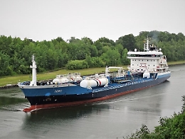 Esplosione nella sala macchina di una motonave salpata da Catania e diretta a genova: un morto