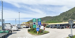 Agguato in una stazione di servizio, feriti due tifosi del Licata