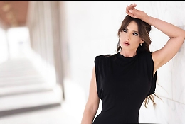 Marcella Lattuca, "Il padre della sposa" e il recitare come in un "viaggio organizzato"