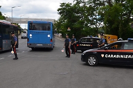 Ubriaco sul pullman Agrigento - Palermo molesta passeggeri e autista: prima lo stop, poi la denuncia e il ricovero