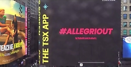 Juve in crisi e a Time Square a New York appare #Allegriout