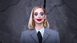 Chiara Ferragni come un clown sulla copertina dell'Espresso e l'influencer minaccia azioni legali