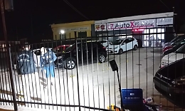 Sparatoria del Villaggio Mosè, cade l'accusa di omicidio per i tre indagati (che però restano in carcere)