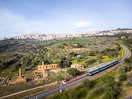 Per la Sagra del Mandorlo in Fiore tornano i treni storici tra Agrigento, la Valle dei Templi e Porto Empedocle
