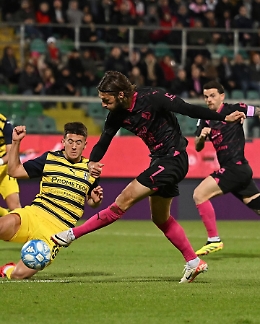 Il Palermo perde l'ultimo treno, pari al Barbera contro il Parma