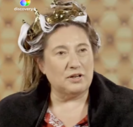 Il cambio look di donna Imma Polese: la signora del Castello delle Cerimonie diventa regina di bellezza