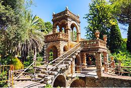 Parziale riapertura del parco Florence Trevelyan: visite tra transenne, pini sradicati e aree interdette