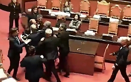 Senato, (quasi) botte durante il dibattito sul premierato