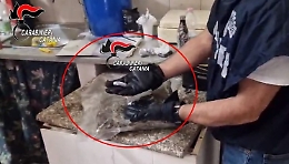 Affitta una casa a San Cocimo e la trasforma in base logistica per il traffico di droga: arrestato pusher