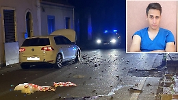 Perde il controllo della moto e si schianta contro due auto: acese muore a Guardia Mangano