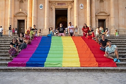 Aspettando Giacinto festival 2024: nell’anno dell’edizione del decennale, la kermesse di approfondimento tematiche Lgbt+ lavora sul territorio