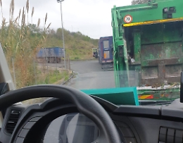 Di munnizza, siccità e roghi, di rimpasti e altri disastri