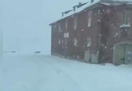 Sullo Stelvio sembra gennaio: freddo e neve