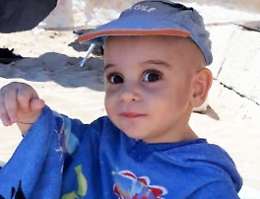 Il martirio del piccolo Evan ucciso dal patrigno sotto gli occhi della madre: due ergastoli confermati dalla Corte di Appello di Catania