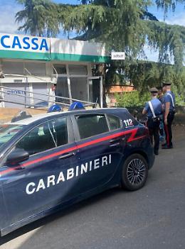 Sfondano ufficio di un benzinaio a Bronte e portano via la cassaforte