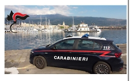 Crack e cocaina nascosti negli slip, arrestato pusher a Riposto