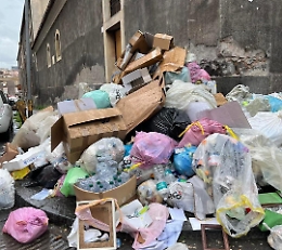 Rifiuti a Catania, il conto nascosto: due nuovi affidamenti diretti in tempi record