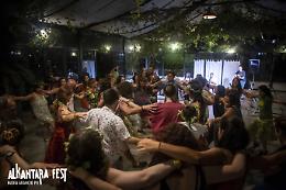 Dalla festa greca a Viagrande ai Beddi a Santa Venerina, al via gli eventi Off di Alkantara Fest