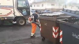 Su Catania già il triplo della cenere rispetto all'anno scorso: cosa fare per smaltirla