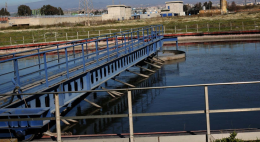 Nella Sicilia arsa dalla siccità si spreca in mare l'acqua depurata a Pantano D'Arci