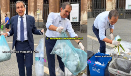 Rifiuti, Trantino coi guanti rimesta nella spazzatura: «Vediamo quello che c'è»