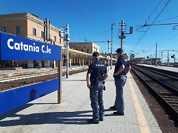 Era latitante da sette anni, trovato dalla polizia ferroviaria alla stazione di Catania