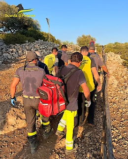 Turista giapponese colpita da infarto ai laghetti di Cavagrande, trasportata in emergenza in ospedale