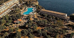 Litigano in hotel a Terrasini per futili motivi: sette denunciati