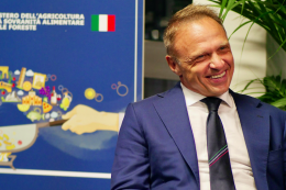 «Vogliamo migranti, non clandestini». «Cannabis? Non la legalizziamo»: la linea del ministro Lollobrigida