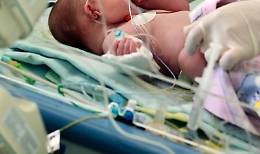 Catania, l'Asp somministra i vaccini ai bambini per il virus respiratorio sinciziale