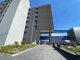 Paziente morta al Policlinico di Catania per una infezione post-operatoria, il tribunale dispone risarcimento da 1,3 milioni per i familiari