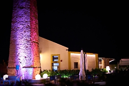 Maltempo a Palermo, fulmine colpisce la torre accanto ad una pizzeria: 4 feriti di cui uno grave