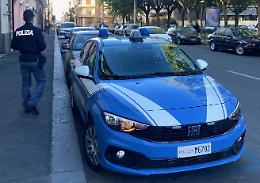 Nascondeva stupefacenti nelle mutande: trovata anche una bustina della pericolosa "wax"