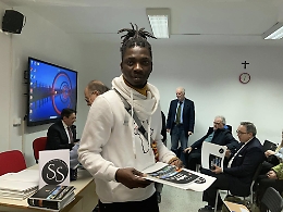 La sartoria sociale di Faburama: dal Gambia a Barcellona Pozzo di Gotto per cambiare vita