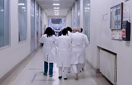 Scambio di biopsie, gli tolgono la mandibola per errore