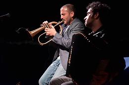 Al Monk Jazz Club di Catania finale di stagione con la tromba di Andrea Sabatino e la fisarmonica di Vince Abbrracciante