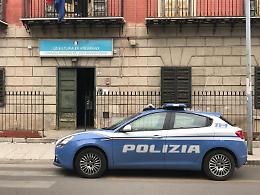 Crack e un coltellaccio, arrestato diciottenne in via D'Asaro
