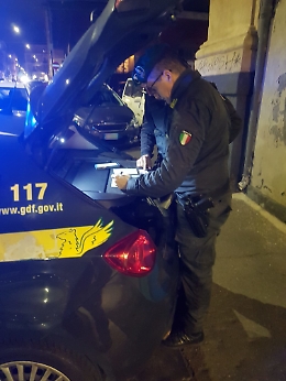 Raffica di controlli nel cuore della movida a Palermo, identificate 660 persone