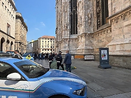 Emanuele De Maria suicida dal Duomo di Milano